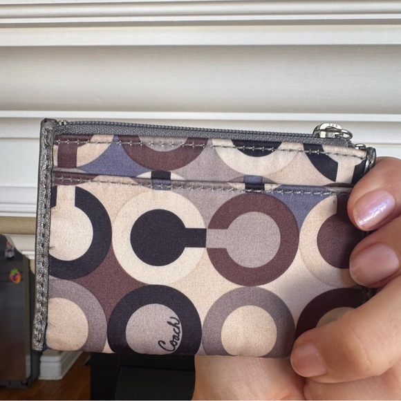 Coach Madison ID Skinny Wallet Keychain in the Op Art signature pattern - Picture 2 of 2